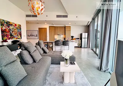 Spacious 1BR | 2 Balconies | Full Marina & Sea view | Low-floor