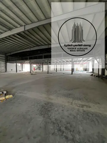 WAREHOUSE AND SHOWROOM, 9 METER HEIGHT, PRIME LOCATION, HIGH ELECTRICITY