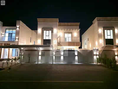 فيلا فاخرة للبيع شامل التكييف مركزي والكهرباء والماء