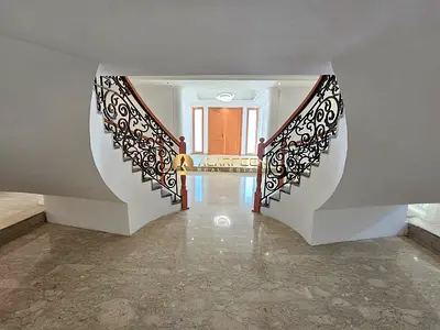 8BR luxury Villa | Private Pool and Garden | Call Now