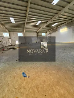 New warehouse complex in Umm Al Quwain. Warehouse 27,500 sq ft, offices, 250 kW electricity (expanda