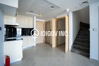 Duplex | High Floor | Vacant