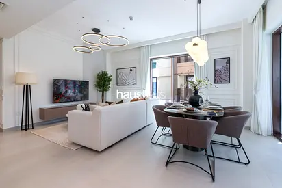 Chic 3BR Retreat | Steps from Creek Beach