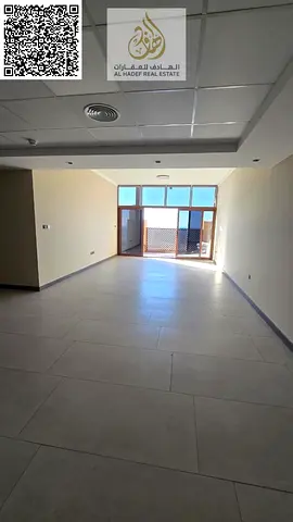 شقة الاحلام اكبر واجمل | واجدد شقة ثلاث غرف مع باركنج وشهر مجاني مع 4 حمام مع غرفة خادمة وغرفة غسيل مع استور و2 بلكونة اول ساكن باطلالة علي كورنيش عج