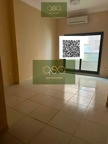 One Bedroom unfurnished Apartment available in Paradise Lake Tower(with Parking ) for Sell