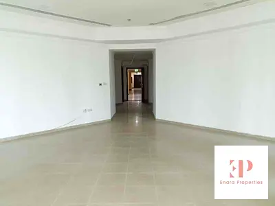 Stunning 3-Bedroom Apartment l vacant