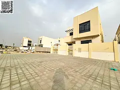 Villa on a main street, prime location, at an attractive price