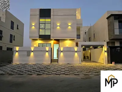 7 غرف نوم | المسبح الخاص | طابقان + سطح | الموقع المميز: فرصة استثنائية لامتلاك فيلا واسعة