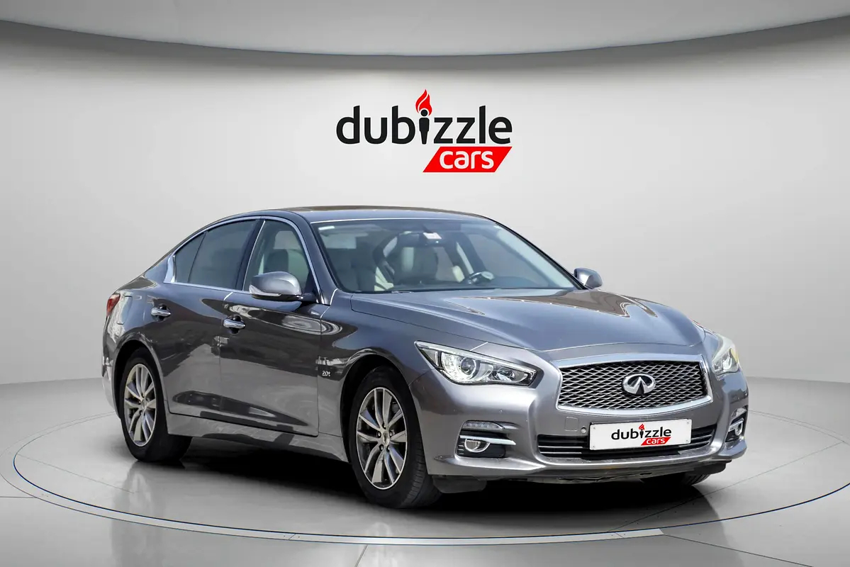 Infiniti Q50 2016 — photo 1 of 16