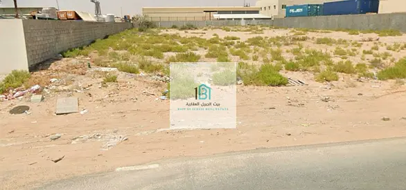أرض في مدينة الإمارات الصناعية / الحنو / بلوك 7   تملك حر لجميع الجنسيات العربية – و99 سنة لغير العرب