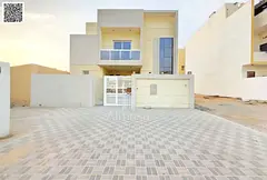 Modern villa with 6 rooms, custom finishing, close to the main road.