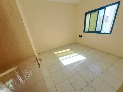2bhk near to park family building