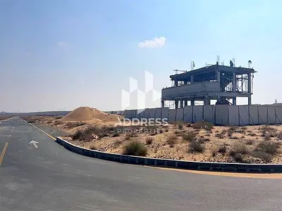 فرصة استثمارية استثنائية في قلب الشارقة – روضة القرط أرض متعددة الاستخدامات بموقع استراتيجي على شارع خورفكان !