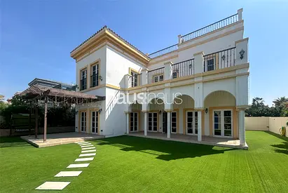 Spacious Villa | Landscaped Garden | Vacant Now
