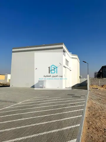 للبيع – مصنع منتجات جلدية جاهز بالكامل في الصجعة الصناعية القديمة – الشارقة