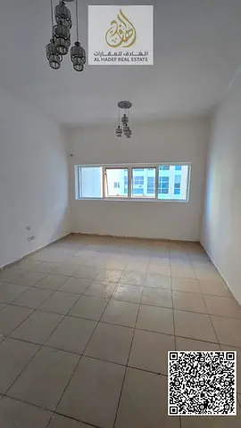 غرفتين مع مطبخ اوبن فيو ثلاث حمامات حزانة بالحائط اطلاله مميزه مع البارك