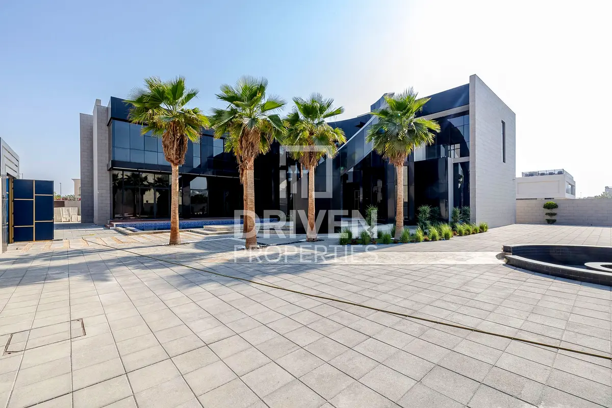 Luxury Villa | For GCC | Vacant | Prime Location