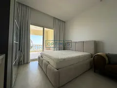 Spacious Studio | High Floor | Furnished &amp; Upgraded || Golf Views
