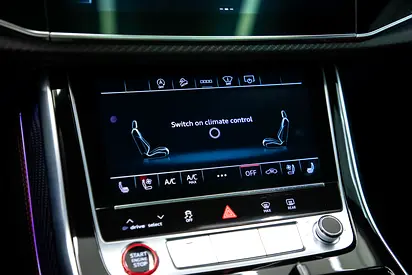 صورة 11 لـ 2023 AUDI RS Q8