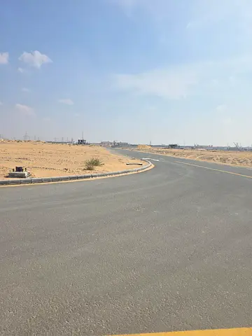 8 قطع أراضي بإمارة الشارقة بمنطقة بساتين الزبير (حى الدبدبة جنوب) ضاحية الرحمانية