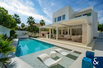 5 Bedrooms | Fully Upgraded | Large Plot