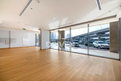 Prime Retail | Heavy Footfall | Main Road View