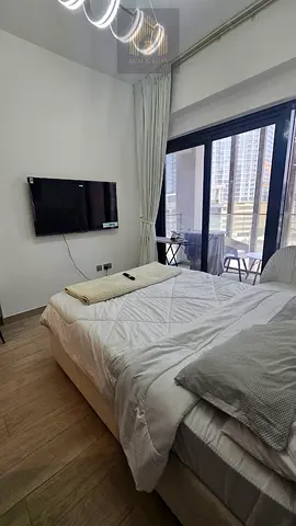 مفروشة بالكامل | ٧٠٠٠ شهريًا شاملة جميع الفواتير | جاهزة للسكن