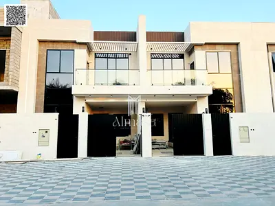 فيلا مودرن تشطيب فاخر جدا، تكييف مركزى،( بسعر ممتاز)