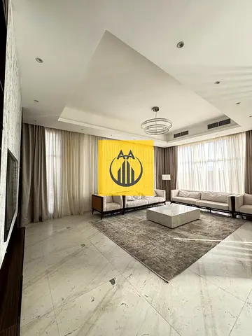 Villa for rent in al mizhar 3. 5 master bedrooms and majlis and hall