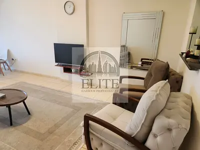 Fully furnished/Tenanted/Efficient Floor plan