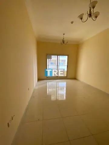 GREAT OFFER!! PRESTIGIOUS 1BHK LAKE TOWER C4 WITH PARKING FOR SALE ONLY 295,000/- FEWA ELECTRICITY
