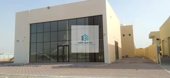 للبيع – معارض في أرض المعارض (المنطقة الصناعية 18) – الشارقة  ﻿الموقع: على الشارع الرئيسي