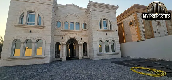 SURE 😊 HERE’S YOUR TEXT TRANSLATED INTO ENGLISH USING ALL CAPITAL LETTERS: WHEN YOU ENTER THE VILLA, YOU FEEL LUXURY AND SPACIOUSNESS FROM THE VERY FIRST MOMENT. THE INTERIOR SPACE IS OPEN AND FILLED