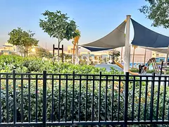 Single Row | Park Facing | End Corner Unit