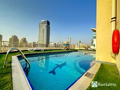 Quiet Studio w/ Balcony in Dubai Marina