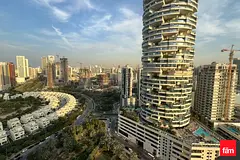 Modern Apt | Prime Location | High floor