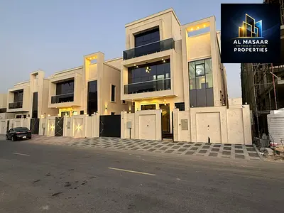 Villa for sale, two floors and a roof, 7 master bedrooms, with elevator, swimming pool, water and electricity.