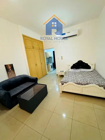 للبيع ستوديو مع موقف سياره ف النهده