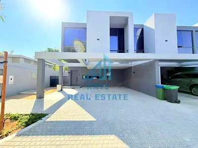 شقة فاخرة بثلاث غرف نوم || جميعها غرف نوم رئيسية || وحدة زاوية للإيجار || روبينيا || مسار