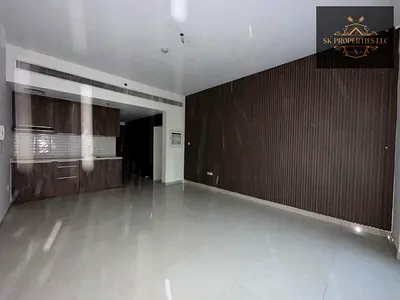 `✨ استوديو ضخم | برايم وورود 1 | أب تاون الزاهية | 4 شيكات ✨