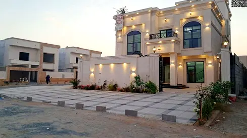 6 Bedroom luxury villa for Sale in Al helio 1