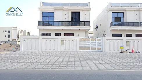 Including registration, ownership, electricity and water fees. Freehold for all nationalities.