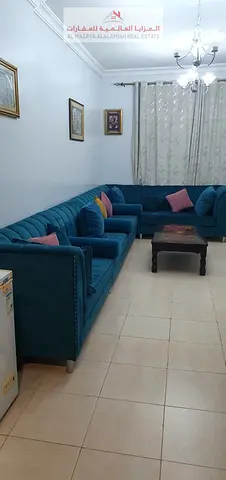 شقة للإيجار: شقة واسعة بغرفة نوم واحدة ومطبخ في القلعة، بالقرب من الكورنيش