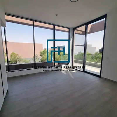 Forest 5 bedrooms villa/ private pool/ covered parking / for rent / Masaar