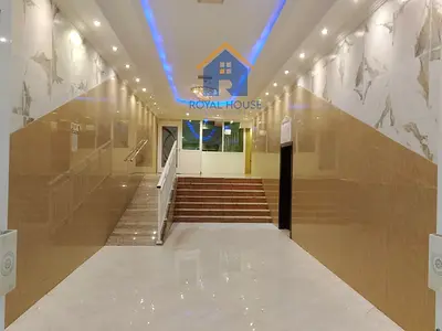 بناية سكنية تجارية للبيع في أبو شغارة – الشارقة