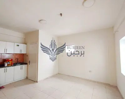 استوديو واسع في الغوير جاهز للسكن | 18000 درهم