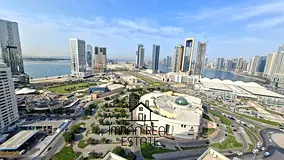 Huge 3bhk with balcony and sea view