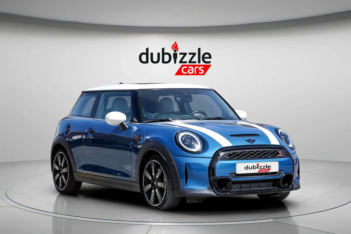 MINI Cooper 2023 — photo 1 of 19