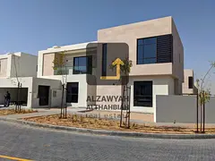 🌟🏡 For Sale – Detached Corner Villa Facing the Park