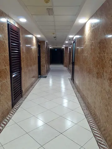 Luxury 2bhk with 3 washroom gym pool free rent 49k 4cheque payment for family